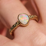 9k gold opal ring elegant red pink green blue